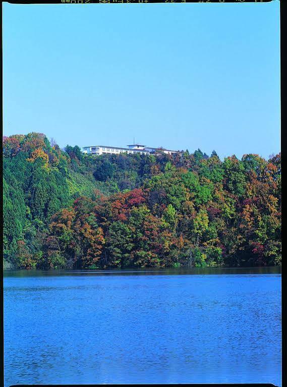 Shorenji Lake Hotel Nabari Екстериор снимка