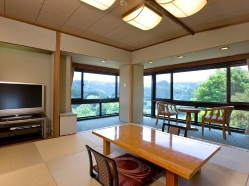Shorenji Lake Hotel Nabari Екстериор снимка